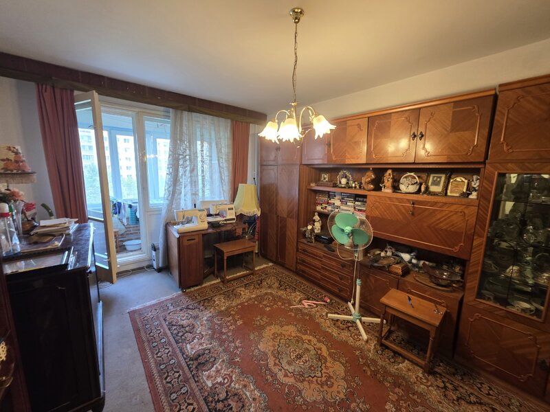 Trapezului, 5 minute metrou 1 Decembrie 1918, pe B-ul Theodor Pallady,