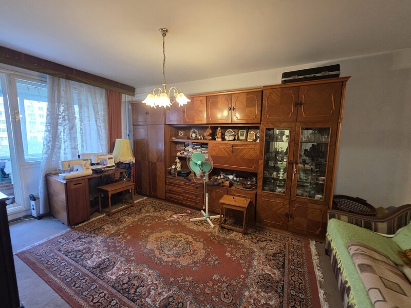 Trapezului, 5 minute metrou 1 Decembrie 1918, pe B-ul Theodor Pallady,